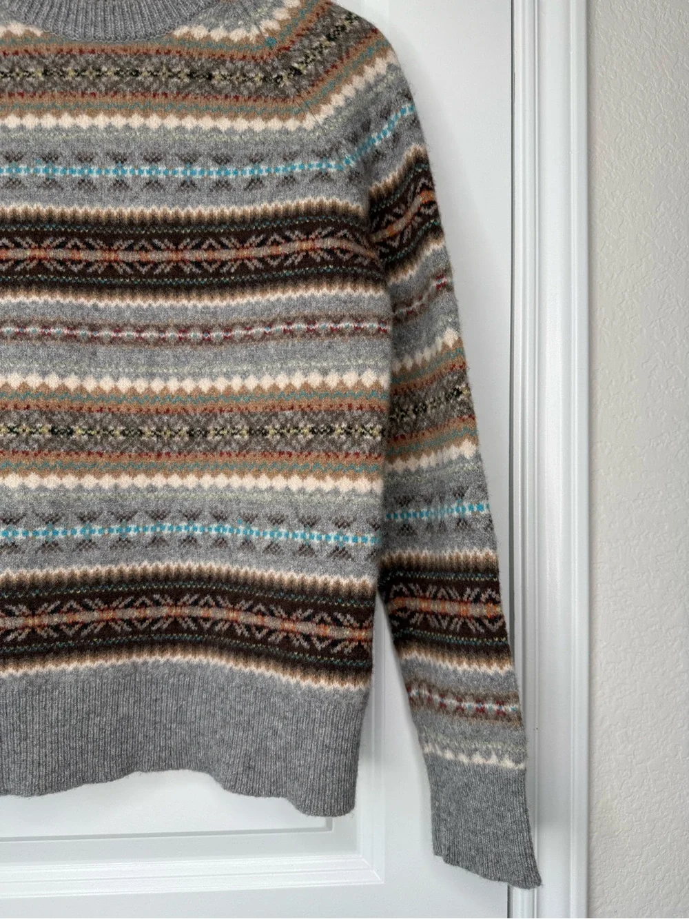 J. Crew Men's L 100% Lamb Wool Sweater Classic Unique Pattern Fitted Winter Fall